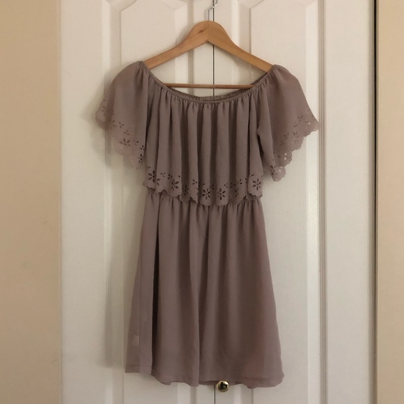 Off shoulder dress - Picture 1 of 4